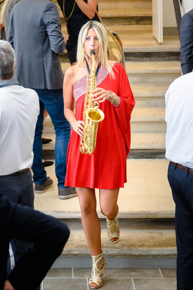 Abby : Dj Jazz Pop Groove Chanteuse Saxophoniste Côte-d'Azur - Var (83)