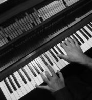 Format A4 : Damien CARQUILLAT, Piano  | Info-Groupe