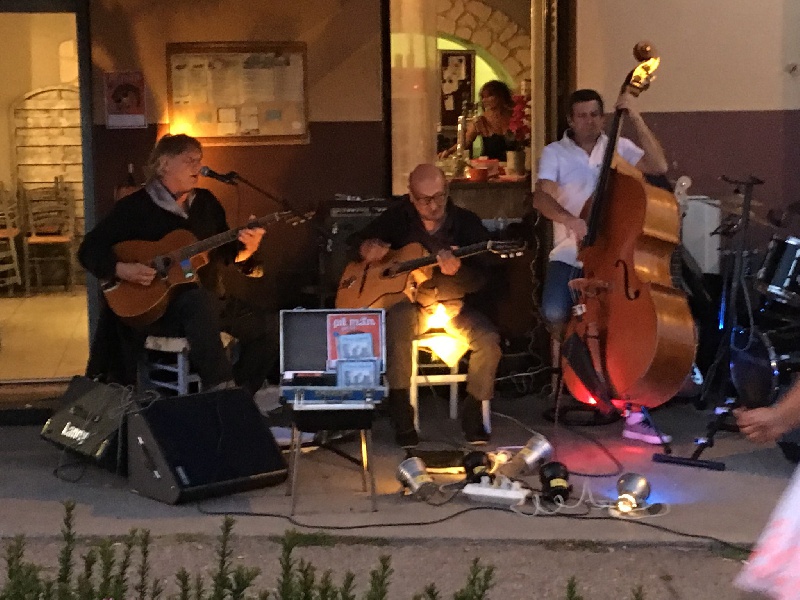 Pitman Trio : Trio Swing manouche Funk Bossa nova Rhône-Alpes - Loire (42)