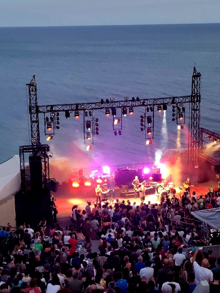 Roultaboul : Groupe Festif Ska Chanson française Languedoc-Roussillon - Gard (30)