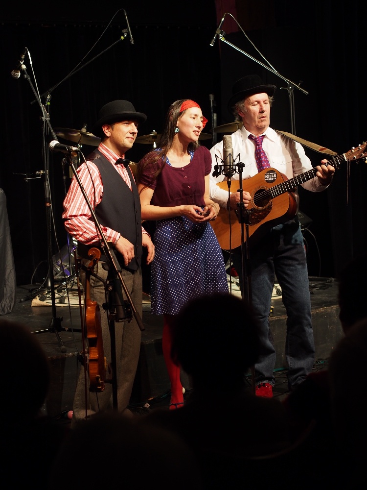 Photo concert Restaurant Com D Roy Andernos-les-Bains Mary-Lou