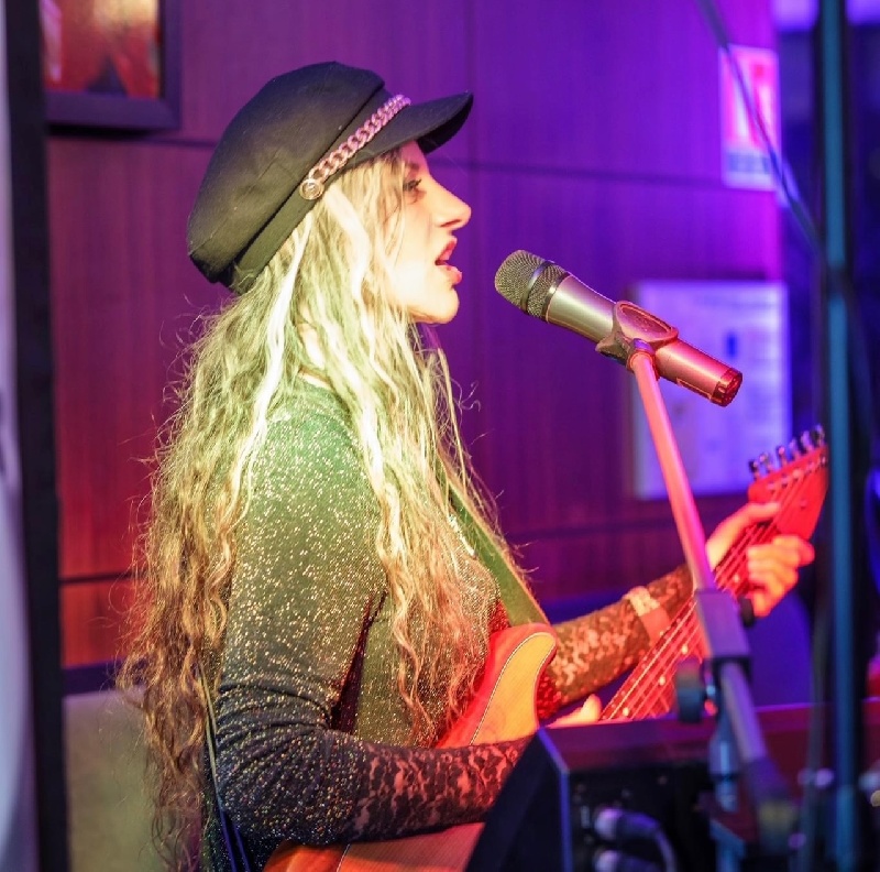 Photo concert MMM en concert Pop-Rock au Rustique Saint-Martin-le-Vinoux Mary Music Machines